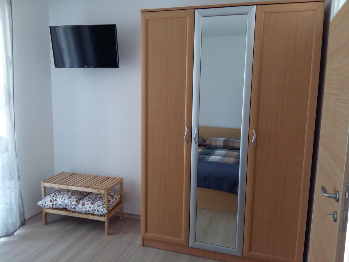 Bed and Breakfast Sobe Meta Brezje Exterior foto